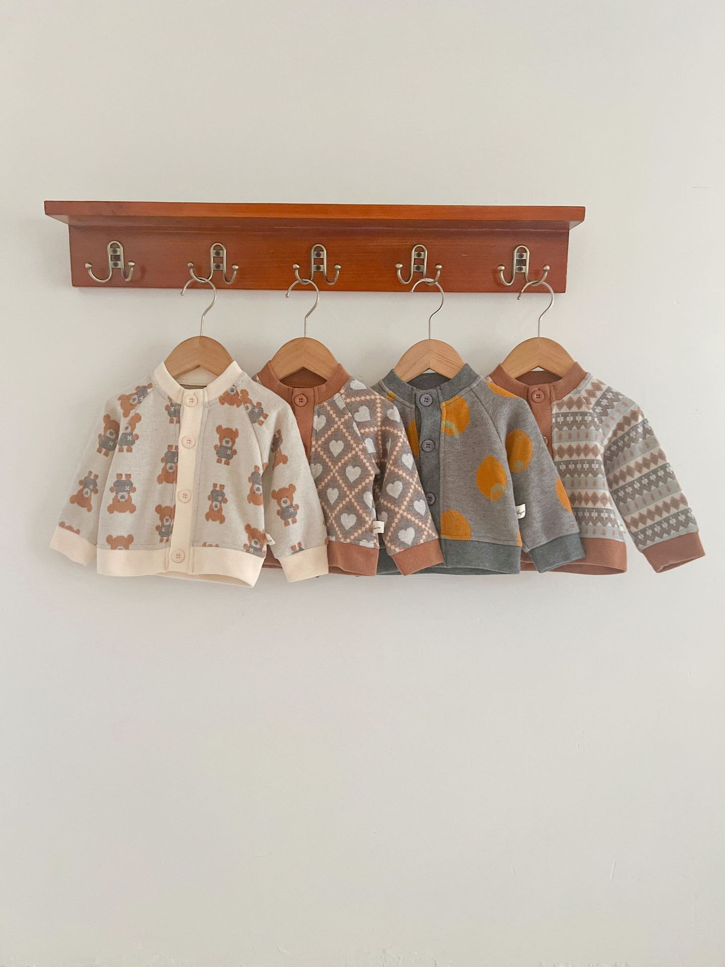24HA267.24 - ÁO CARDIGAN LEN SIZE NHÍ CHO BÉ