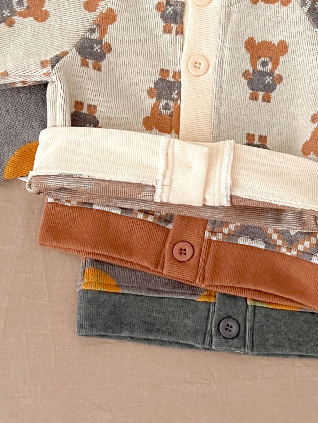 24HA267.24 - ÁO CARDIGAN LEN SIZE NHÍ CHO BÉ
