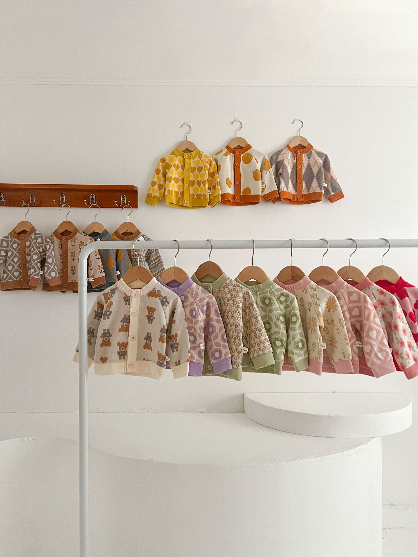 24HA267.24 - ÁO CARDIGAN LEN SIZE NHÍ CHO BÉ
