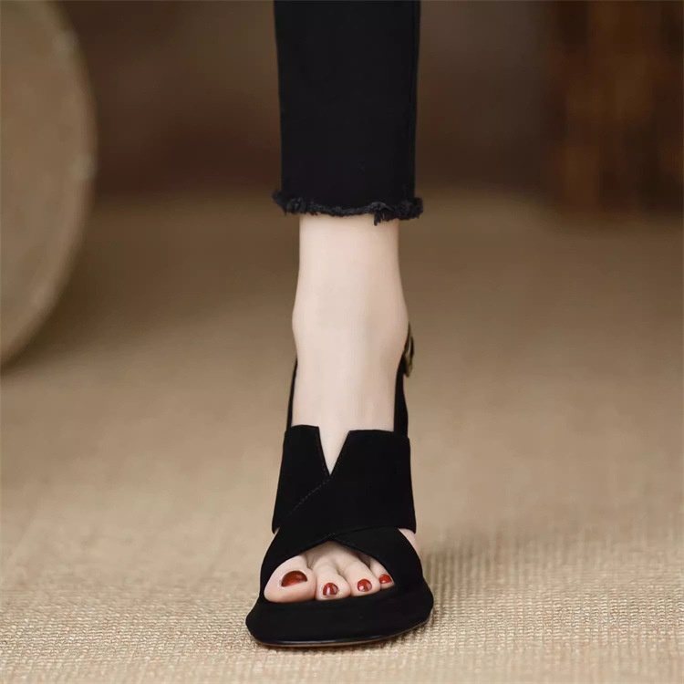 24HA18.23 - SANDAL CAO GÓT