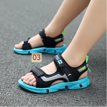 24HA28.15 - SANDAL BÉ TRAI ĐẾ MỀN CHỐNG TRƠN TRƯỢT
