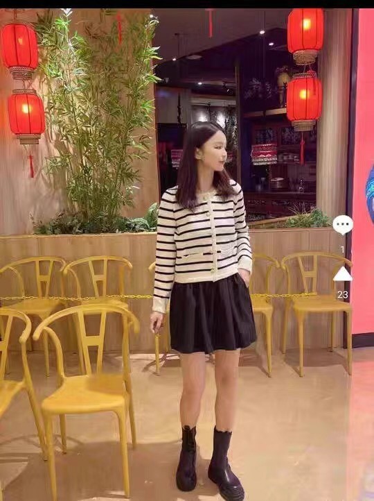 24HA38.15 - ÁO LEN KẺ NGANG 2 MÀU NỮ