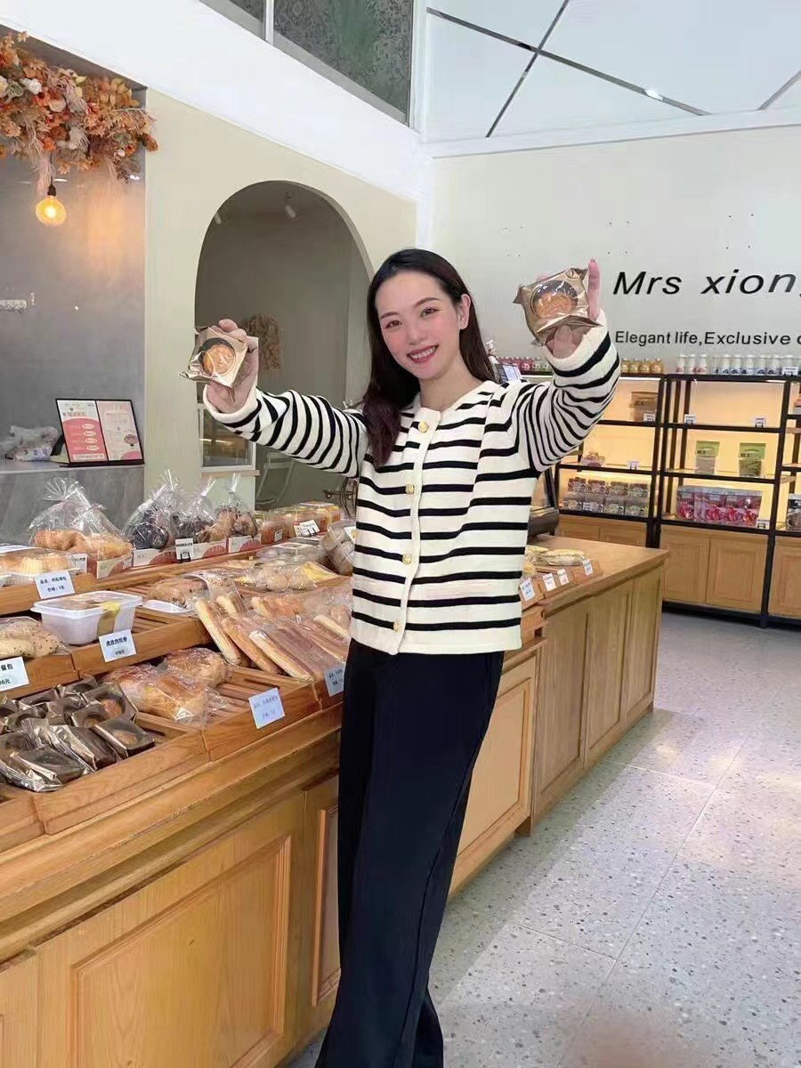24HA38.15 - ÁO LEN KẺ NGANG 2 MÀU NỮ