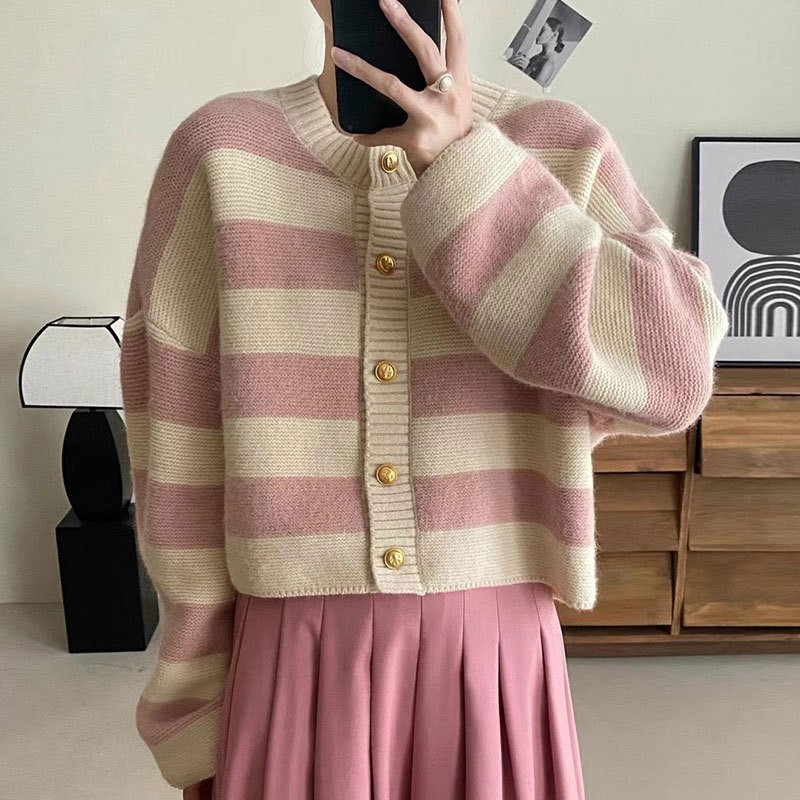 24HA48.27 - ÁO CARDIGAN NỮ KẺ NGANG