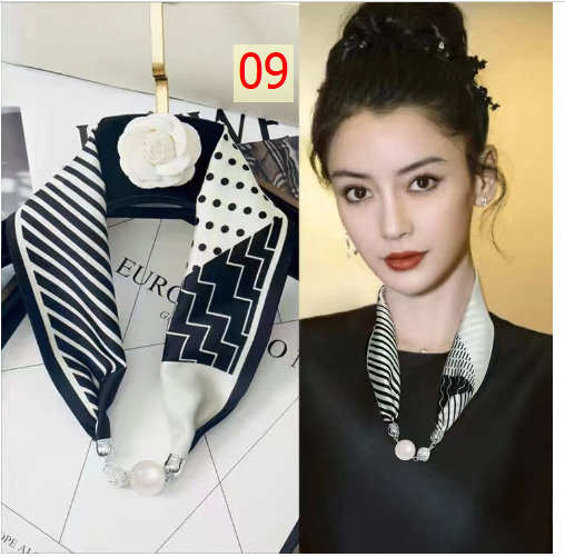 24HA98.21 - KHĂN LỤA KÈM NGỌC TRAI