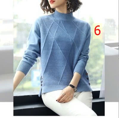 24HA138.17 - ÁO LEN NỮ XẺ VẠT ĐÍNH CÚC