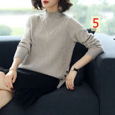 24HA138.17 - ÁO LEN NỮ XẺ VẠT ĐÍNH CÚC