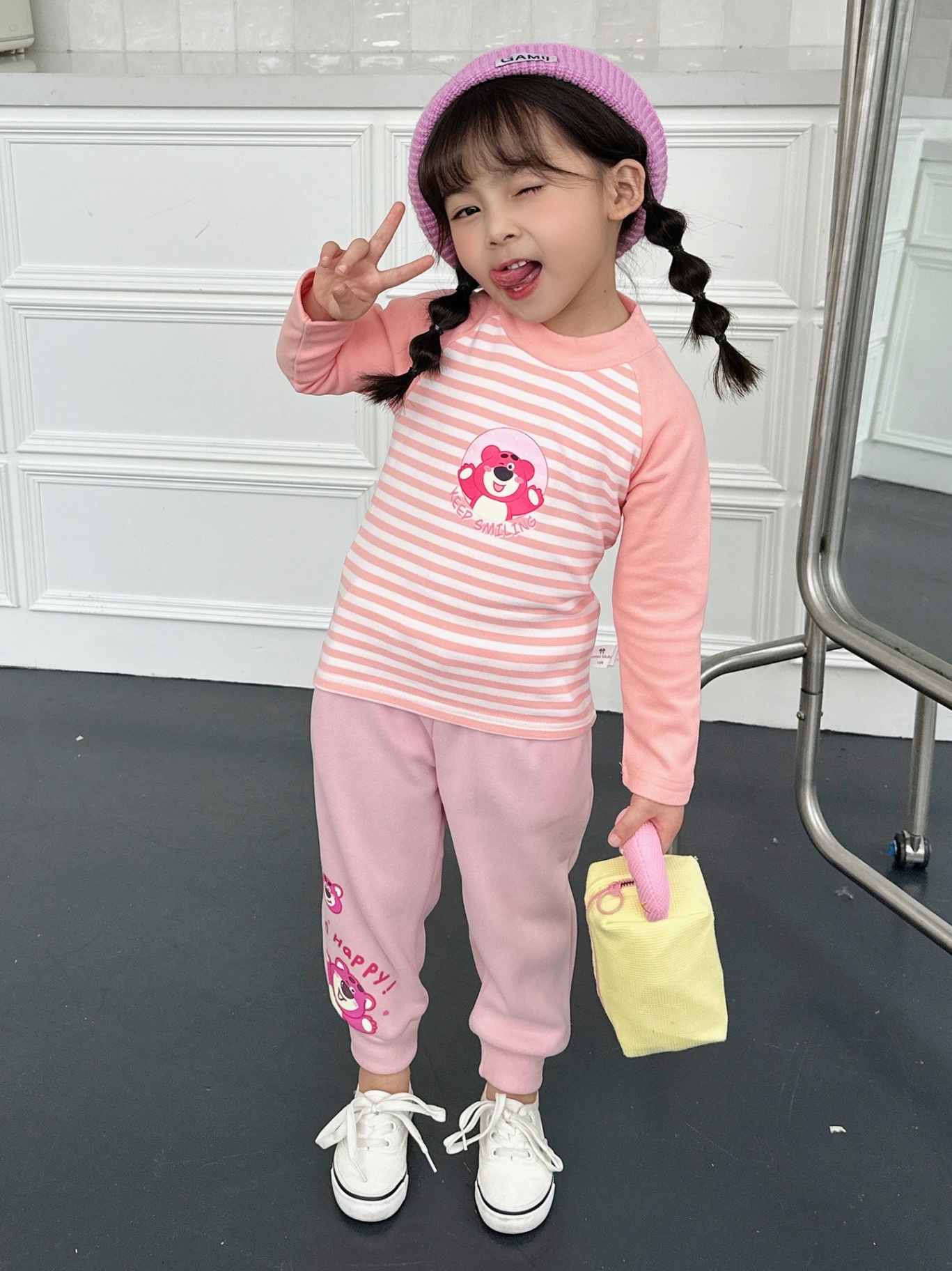 24HA208.24 - ÁO NỈ GIỮ NHIỆT HÃNG MOMO MOKOO