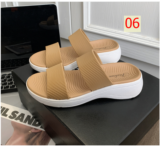 24HA218.27 - DÉP NHỰA MỀM ĐẾ BÁNH MÌ