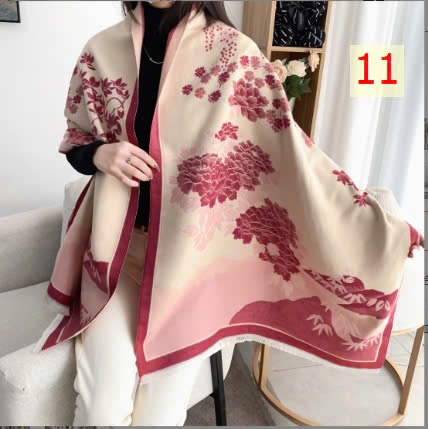 24HA248.23 - KHĂN CHOÀNG CHO NỮ
