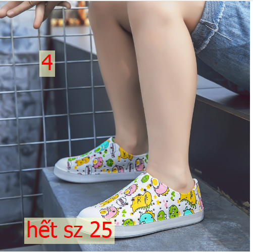 24HA268.32 - GIÀY ĐI MƯA NATIVE CHO BÉ