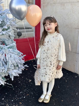 24HA268.12 - VÁY CÔNG CHÚA ĐÍNH SEQUIN HÃNG AMBB