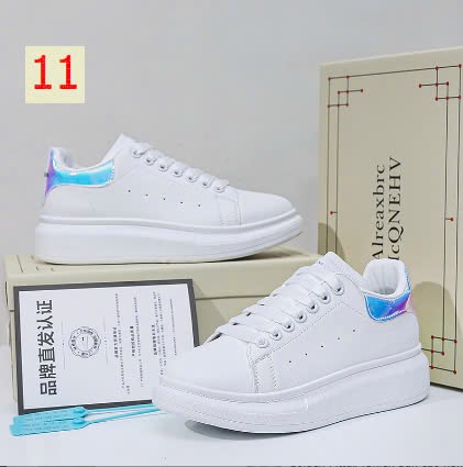 24HA278.18 - GIÀY THỂ THAO ĐỘN ĐẾ