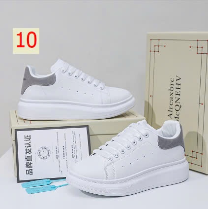 24HA278.18 - GIÀY THỂ THAO ĐỘN ĐẾ