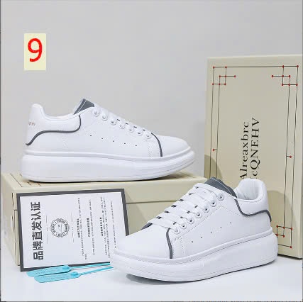 24HA278.18 - GIÀY THỂ THAO ĐỘN ĐẾ