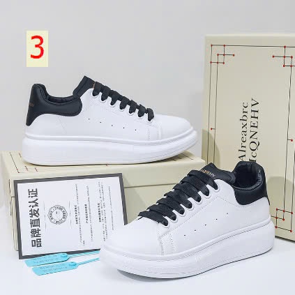 24HA278.18 - GIÀY THỂ THAO ĐỘN ĐẾ