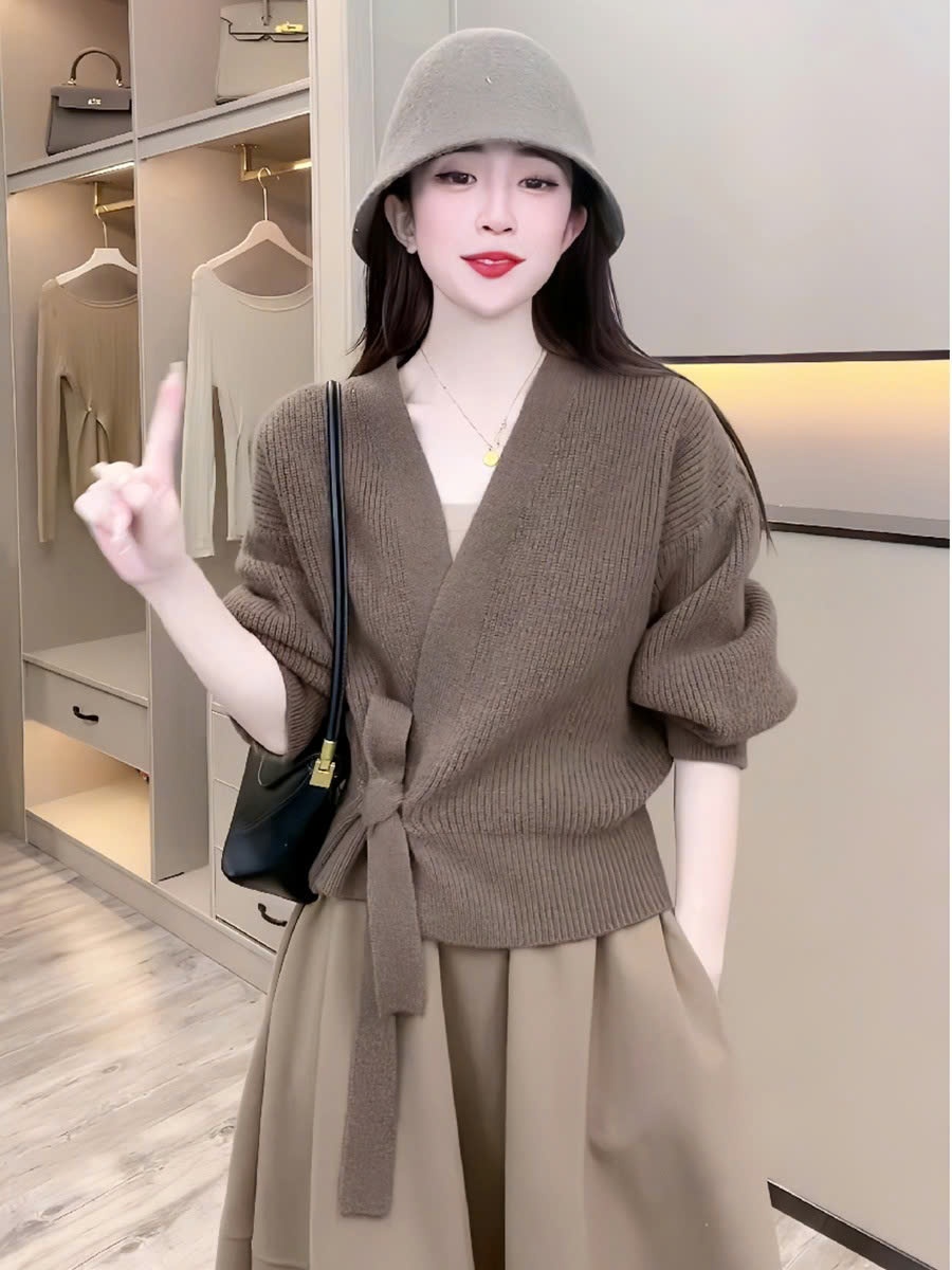 24HA288.30 - ÁO LEN VẠT CHÉO THẮT NƠ CÁCH ĐIỆU