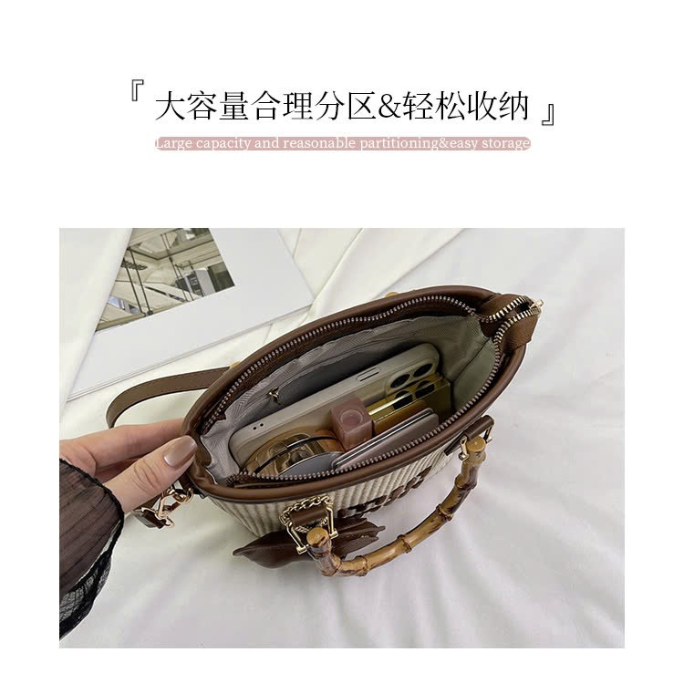24HA288.17 - TÚI XÁCH MINMIN KÈM MÓC KHOÁ NỮ