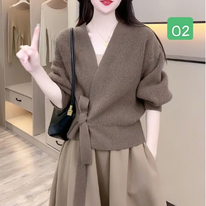 24HA288.30 - ÁO LEN VẠT CHÉO THẮT NƠ CÁCH ĐIỆU