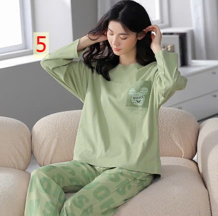 24HA288.01 - BỘ THU ĐÔNG MẶC NHÀ NỮ
