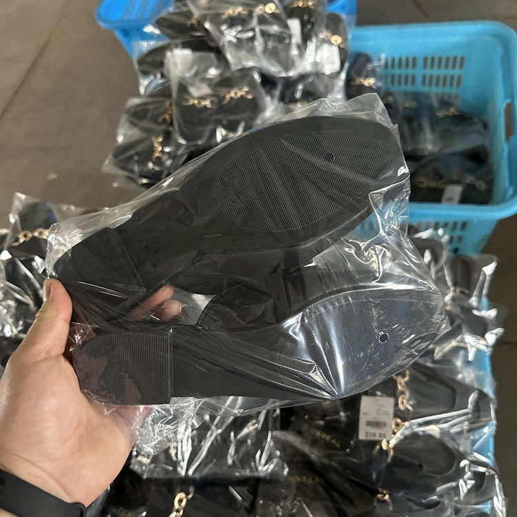 24HA318.20 - SỤC DÂY XÍCH XUẤT ÂU