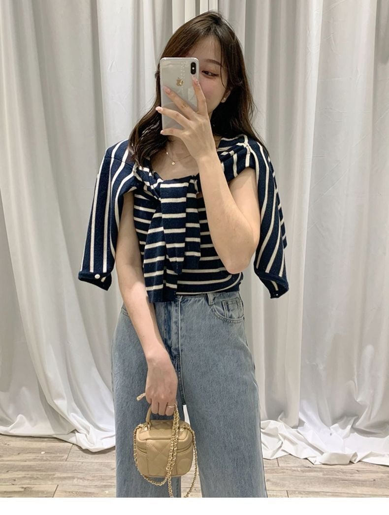 24HA19.11 - SET ÁO 2 CHI TIẾT KẺ NỮ