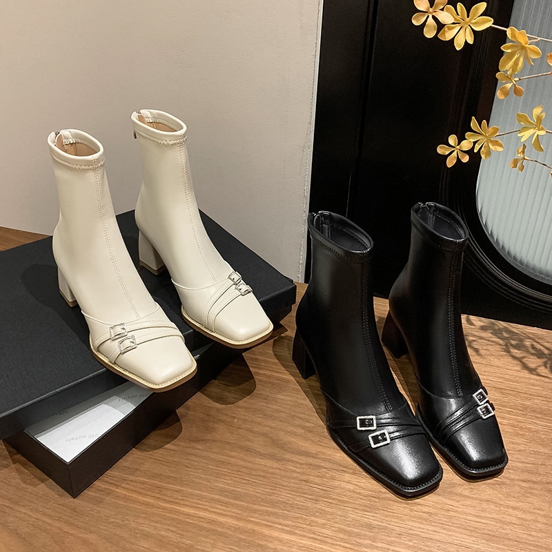 24HA19.10 - BOOT MŨI NHỌN 2 KHUY