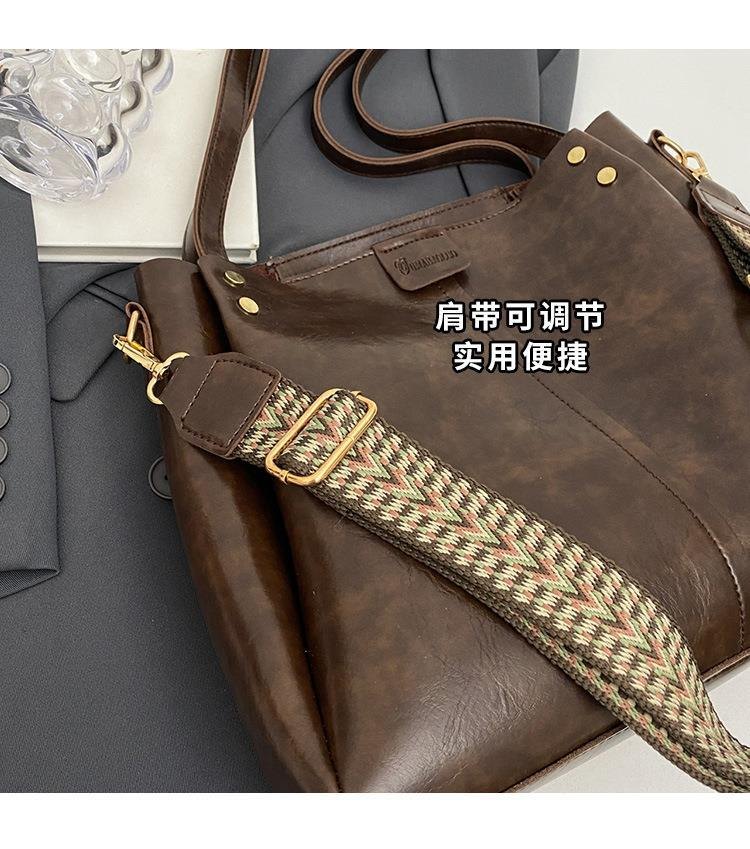 24HA39.15 - TÚI XÁCH NỮ TOTE PHONG CÁCH CHÂU ÂU