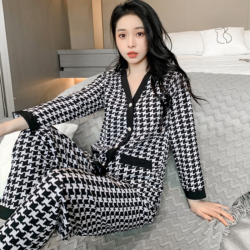 24HA139.17- BỘ DÀI TAY MẶC NHÀ NỮ