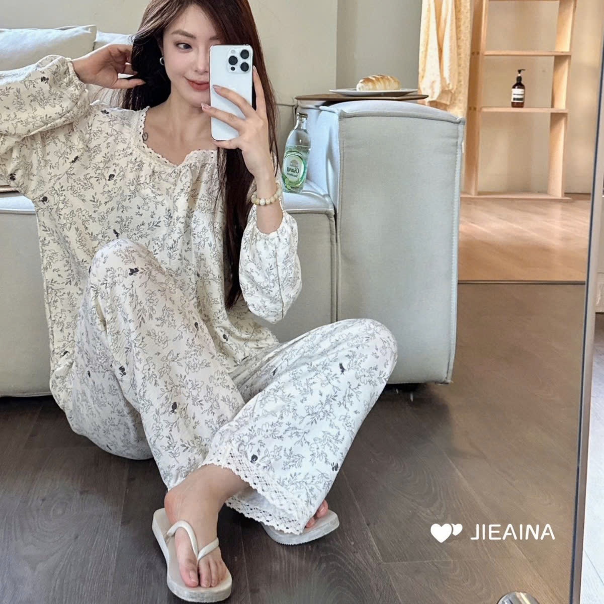 24HA179.02-BỘ MẶC NHÀ CỔ REN NỮ JIEAINA