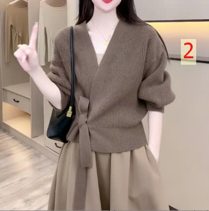 24HA209.16-ÁO LEN VẠT CHÉO CỔ V THẮT DÂY