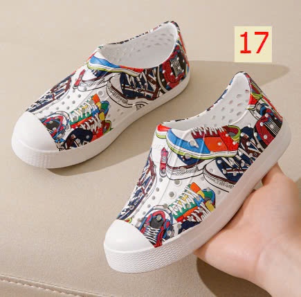 24HA229.29- GIÀY NATIVE CHO BÉ