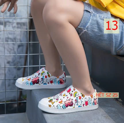 24HA229.29- GIÀY NATIVE CHO BÉ