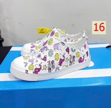 24HA229.29- GIÀY NATIVE CHO BÉ