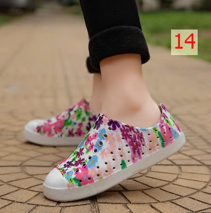 24HA229.29- GIÀY NATIVE CHO BÉ