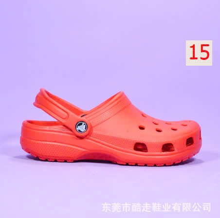 24HA249.07 - DÉP CROCS NAM