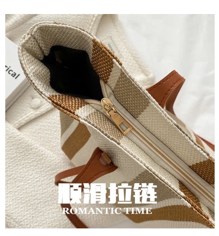 24HA249.08 - TÚI TOTE KẺ