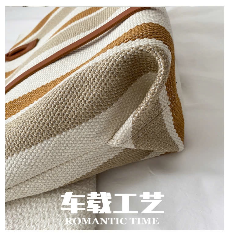 24HA249.08 - TÚI TOTE KẺ