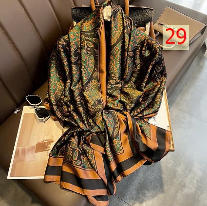 24HA289.26 - KHĂN LỤA CHOÀNG
