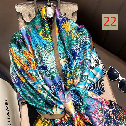 24HA289.26 - KHĂN LỤA CHOÀNG