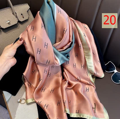 24HA289.26 - KHĂN LỤA CHOÀNG