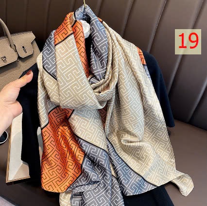 24HA289.26 - KHĂN LỤA CHOÀNG