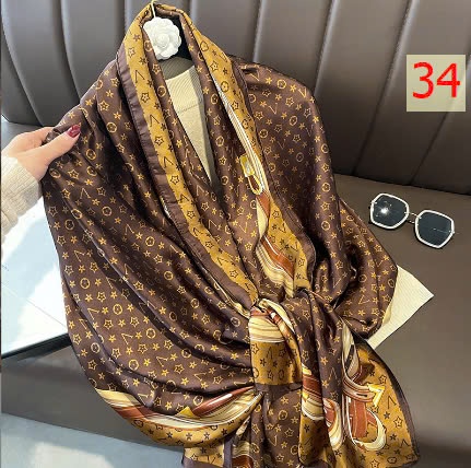 24HA289.26 - KHĂN LỤA CHOÀNG