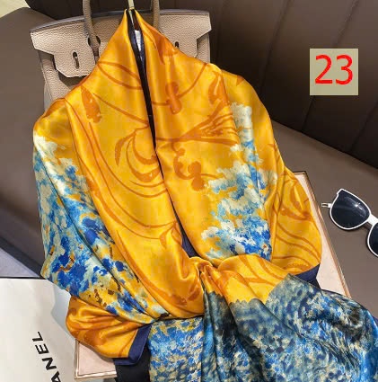 24HA289.26 - KHĂN LỤA CHOÀNG