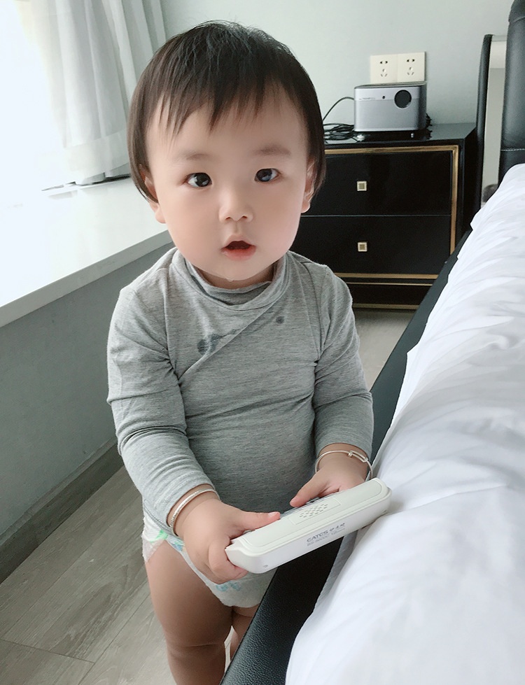 24HA299.19 - ÁO GIỮ NHIỆT MINKY MOM