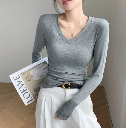 24HA410.05- ÁO THUN CỔ V THU ĐÔNG