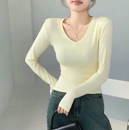 24HA410.05- ÁO THUN CỔ V THU ĐÔNG