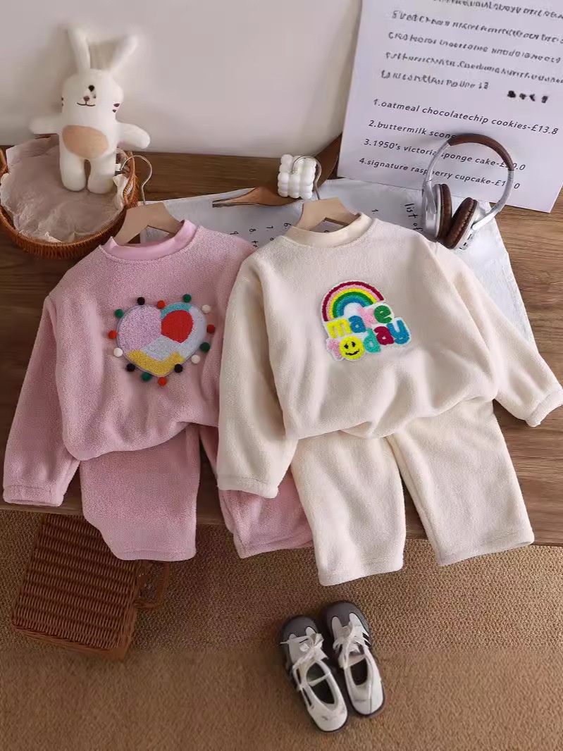 24HA610.17 -BỘ LÔNG HOẠ TIẾT CUTE CHO BÉ