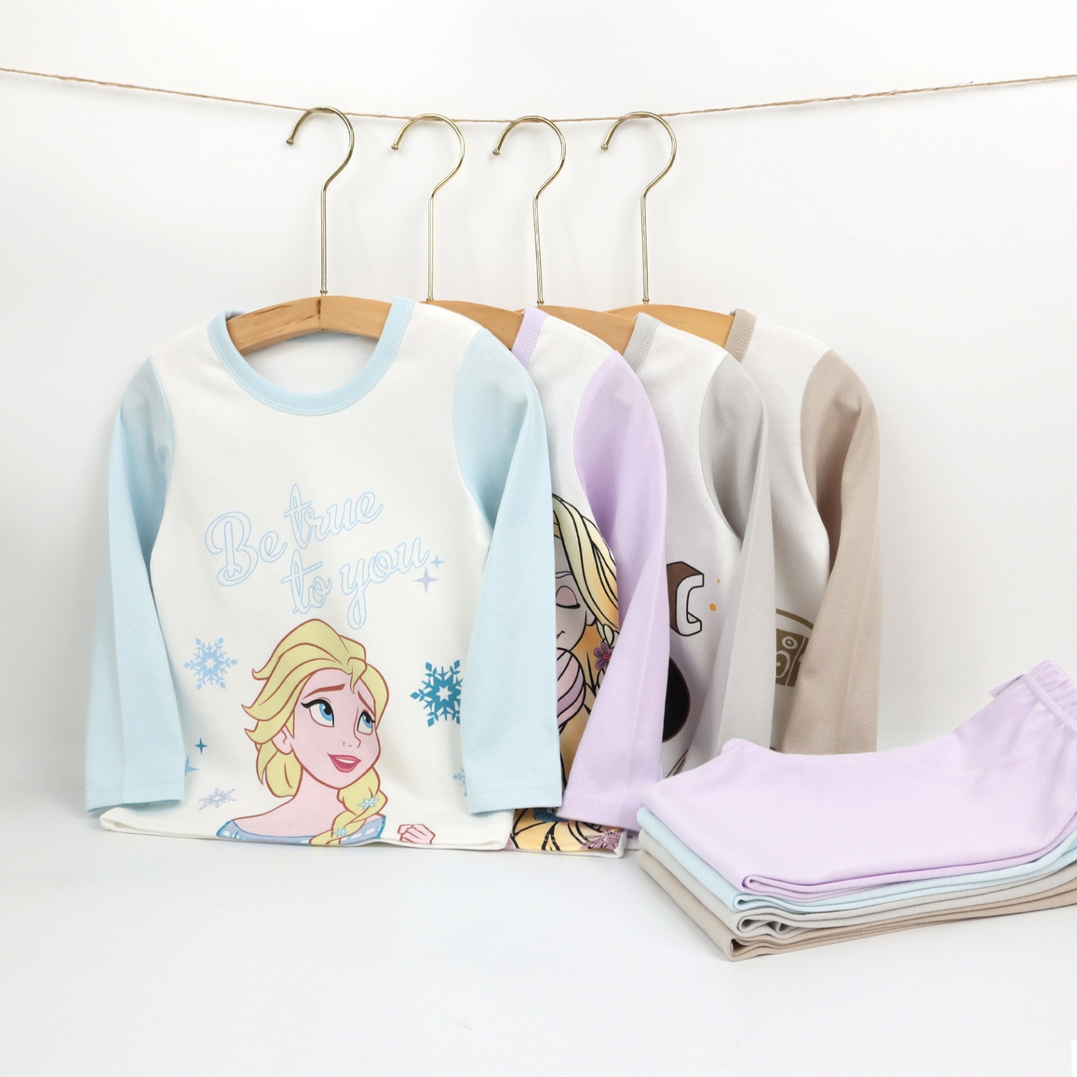 24HA610.26 -BỘ THU ĐÔNG CHO BÉ DISNEY