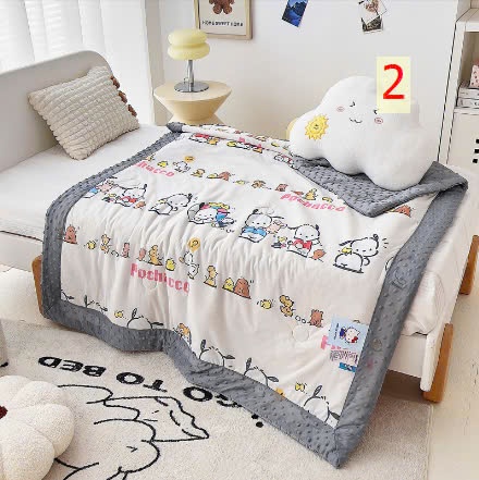 24HA610.29 -CHĂN HOẠT HÌNH MICKEY SANRIO CHO BÉ